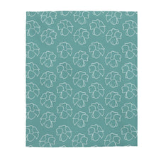 Load image into Gallery viewer, Puakenikeni Velveteen Plush Blanket (Blue)