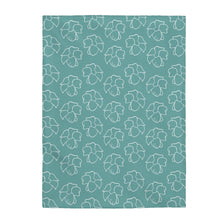 Load image into Gallery viewer, Puakenikeni Velveteen Plush Blanket (Blue)
