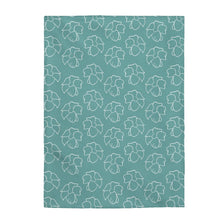 Load image into Gallery viewer, Puakenikeni Velveteen Plush Blanket (Blue)