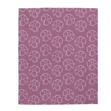 Load image into Gallery viewer, Puakenikeni Velveteen Plush Blanket (Purple)
