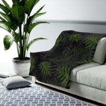 Load image into Gallery viewer, Laua’e Velveteen Plush Blanket (Green)