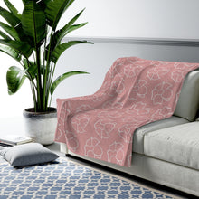 Load image into Gallery viewer, Puakenikeni Velveteen Plush Blanket (Pink)