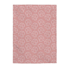 Load image into Gallery viewer, Puakenikeni Velveteen Plush Blanket (Pink)