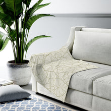 Load image into Gallery viewer, Kalo Velveteen Plush Blanket (Green/White)