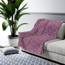 Load image into Gallery viewer, Puakenikeni Velveteen Plush Blanket (Purple)