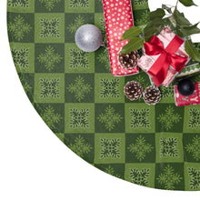 Load image into Gallery viewer, Ulu Quilt Tree Skirt (Light Green)
