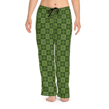 Load image into Gallery viewer, Ulu Quilt Women’s Pajama Pants (Light Green)
