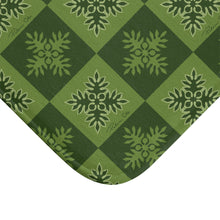 Load image into Gallery viewer, Ulu Quilt Bath Mat (Light Green)

