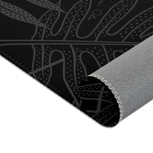 Laua’e Area Rug (Gray)