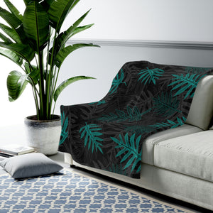 Laua’e Velveteen Plush Blanket (Teal)