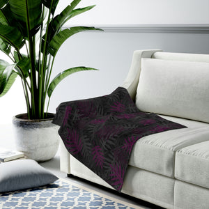 Laua’e Velveteen Plush Blanket (Purple)