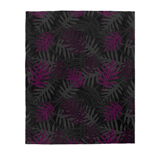 Laua’e Velveteen Plush Blanket (Purple)