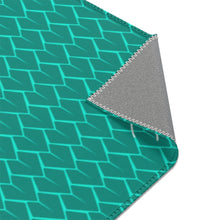 Load image into Gallery viewer, Spear Area Rug (Teal)
