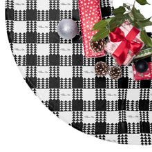 Load image into Gallery viewer, Kanaka Plaid Christmas Tree Skirt (White)
