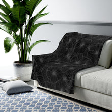 Load image into Gallery viewer, Hibiscus Velveteen Plush Blanket (Gray)
